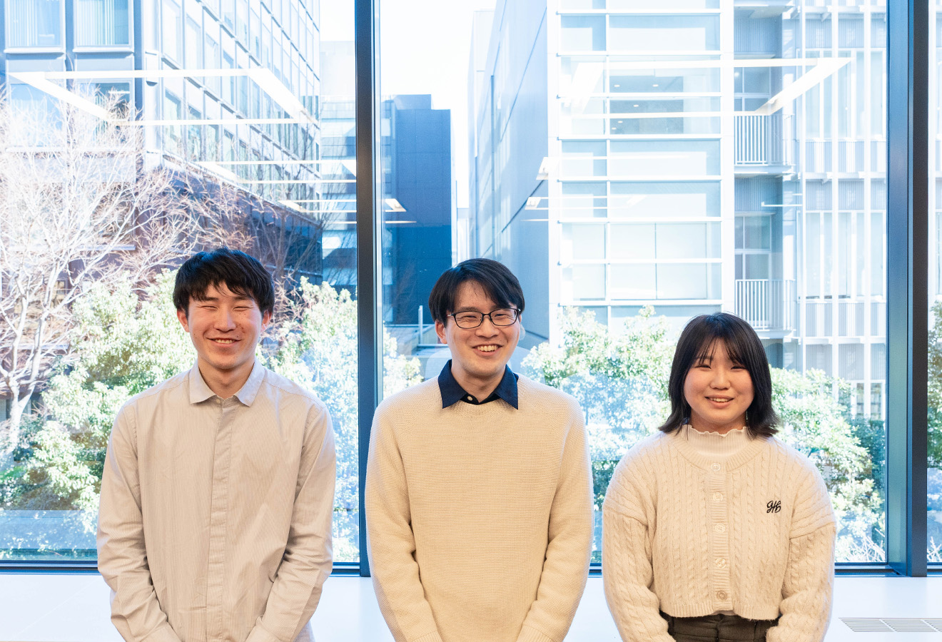 インタビュー メインビジュアル