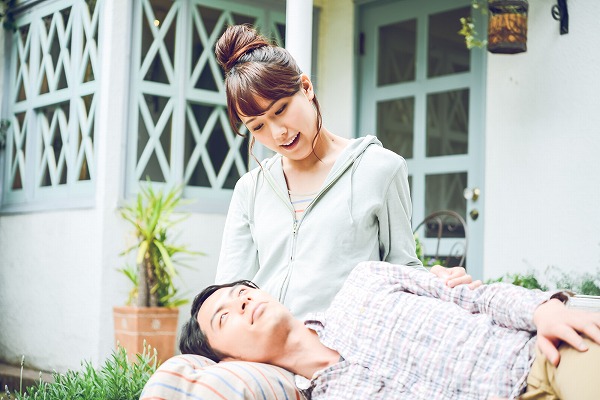 彼氏との新密度を高めるひざまくら!男性がされてうれしいこと