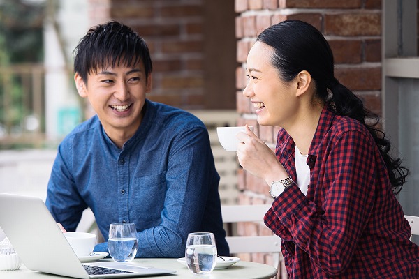 合コン・婚活で初対面の人と会話をするときのコツ