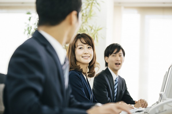 「友達の彼女がうらやましい」と彼氏が思う3つの理由!対策は?