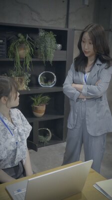 ���300���ߤη���뺧 37��