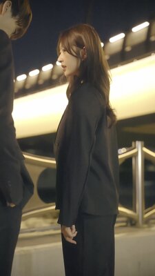 ���300���ߤη���뺧 42��