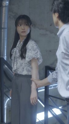 ���300���ߤη���뺧 55��